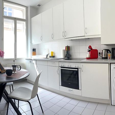 Central Mariahilfer Apartment 5 Min To The Schoenbrunn Palace And City Shopping Center Vienna Exterior photo