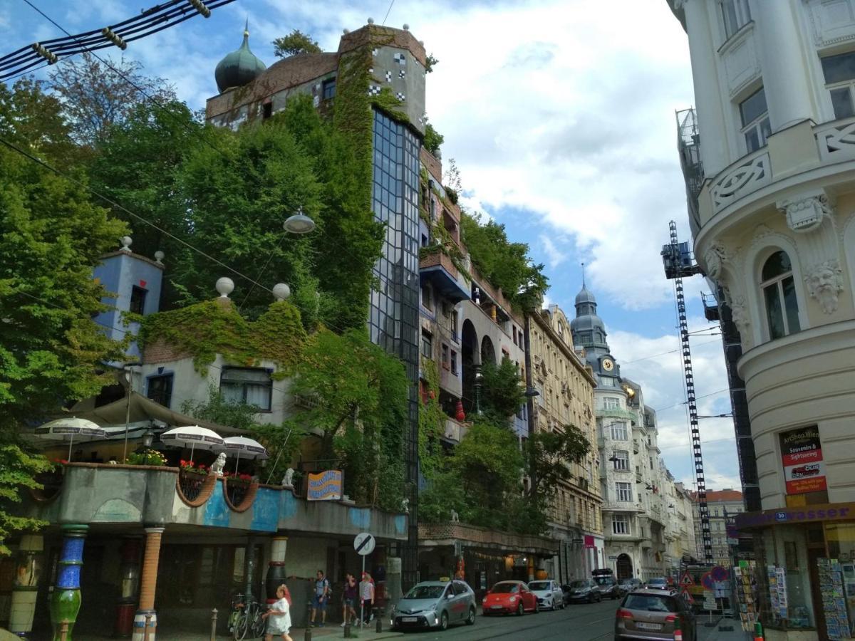 Central Mariahilfer Apartment 5 Min To The Schoenbrunn Palace And City Shopping Center Vienna Exterior photo