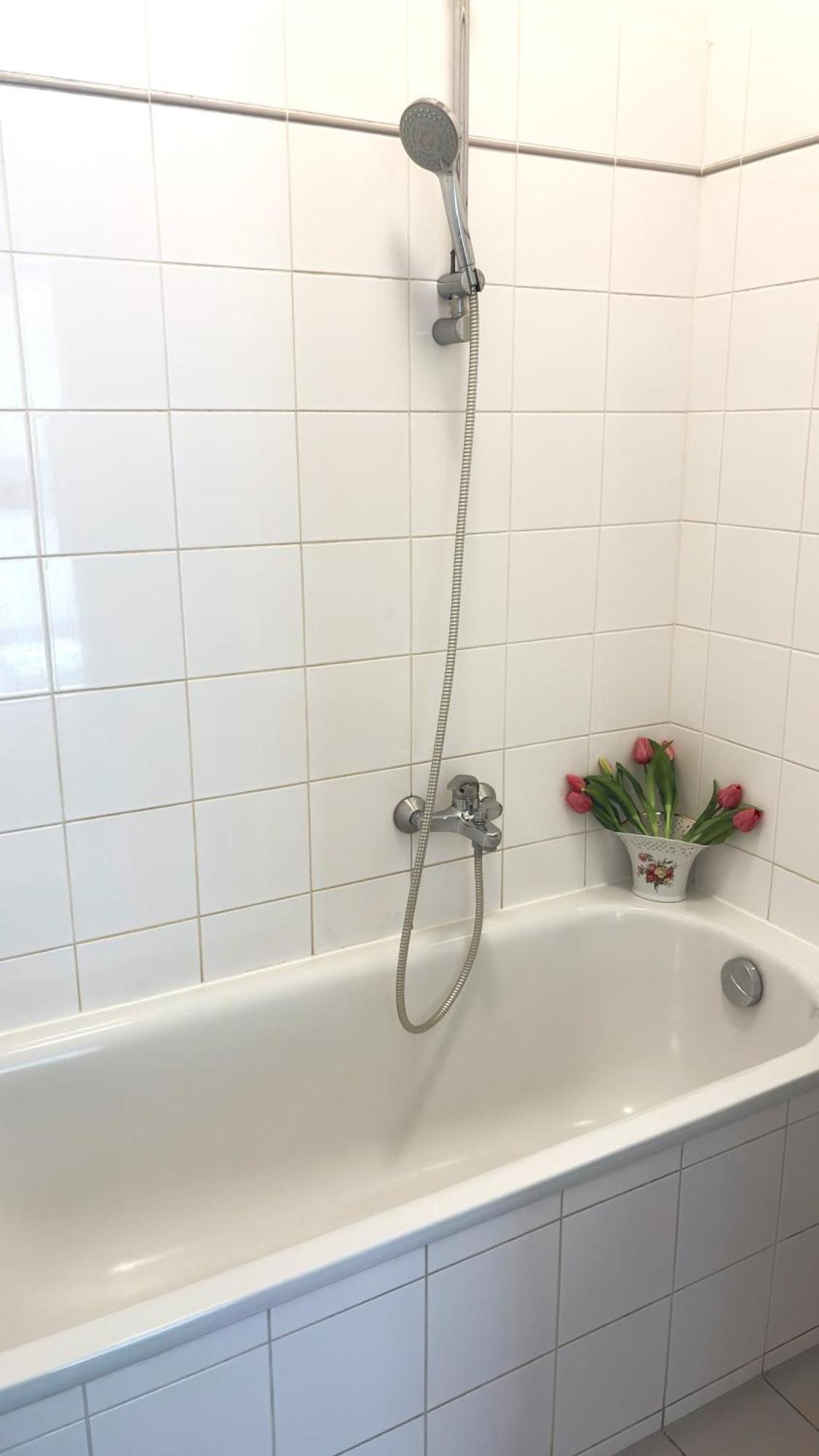 Central Mariahilfer Apartment 5 Min To The Schoenbrunn Palace And City Shopping Center Vienna Exterior photo